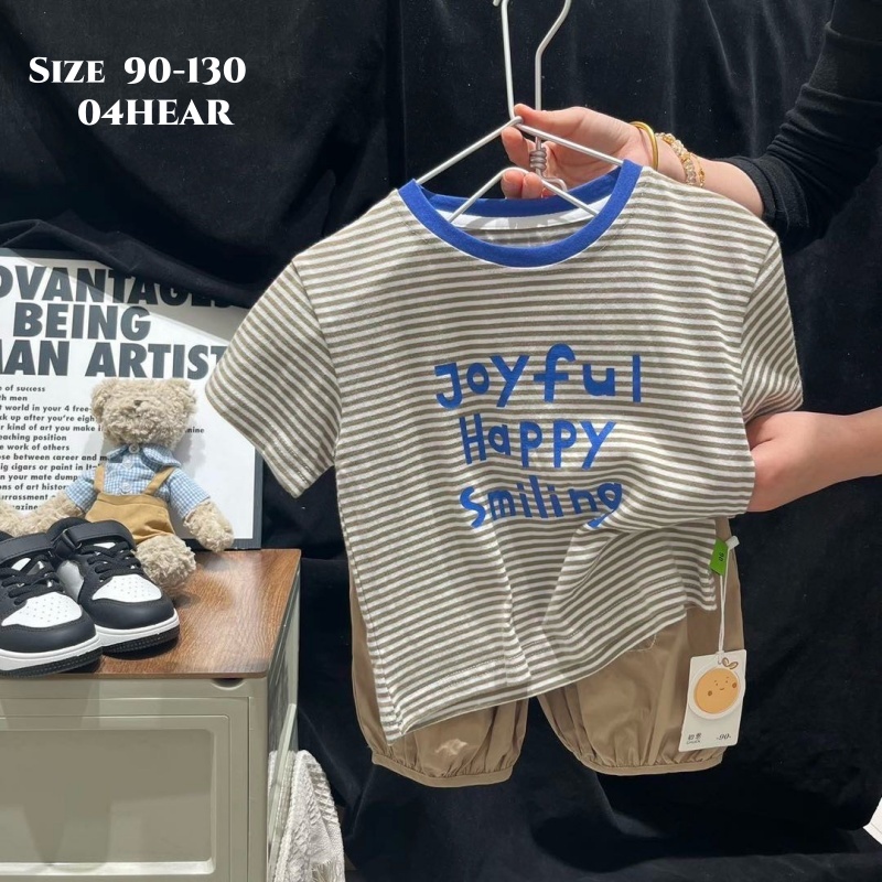 Short-sleeve T-shirt